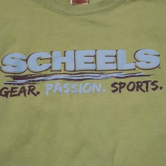 Green scheels tshirt - Picture 2 of 3